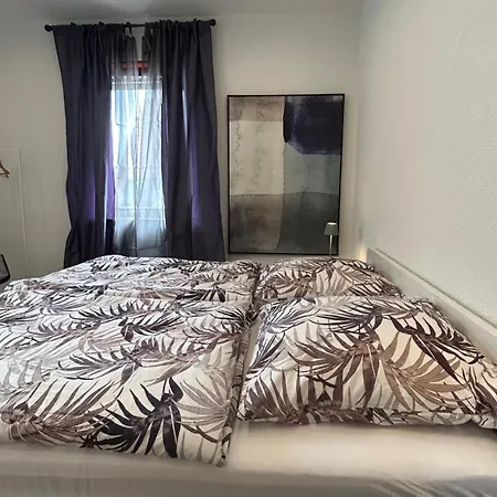 4 Apartment *